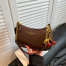 Cargar imagen en el visor de la galería, Bolso bandolera versátil de un solo hombro con cadena y forma de dumpling.
