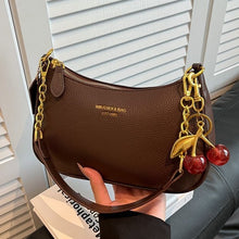 Cargar imagen en el visor de la galería, Bolso bandolera versátil de un solo hombro con cadena y forma de dumpling.

